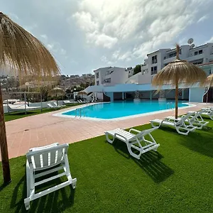 https://island-village-ocean-view.tenerifehoteles.net